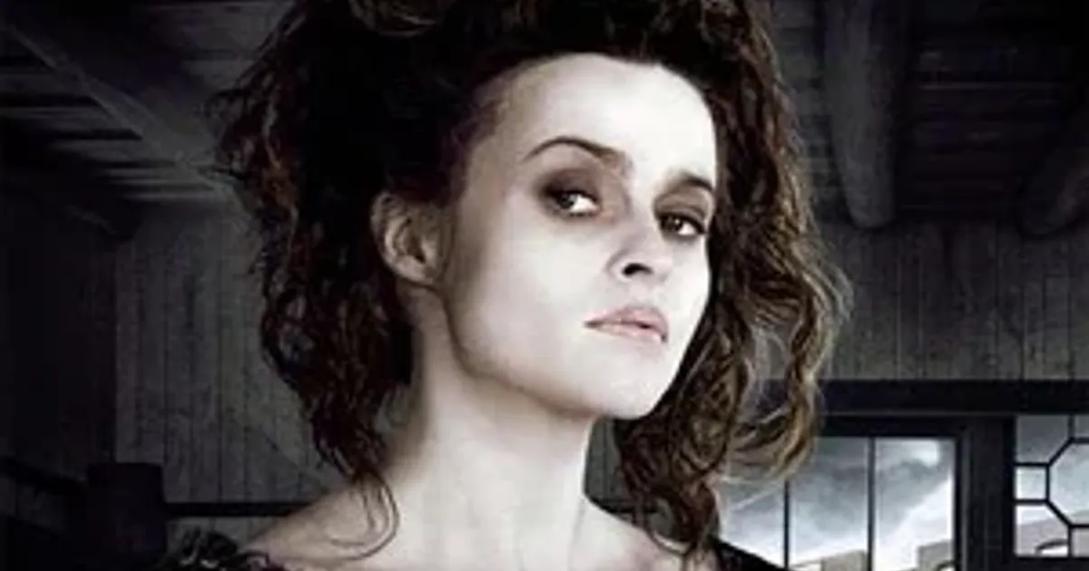 Mrs Lovett | Every Tim Burton's Character (A checklist)